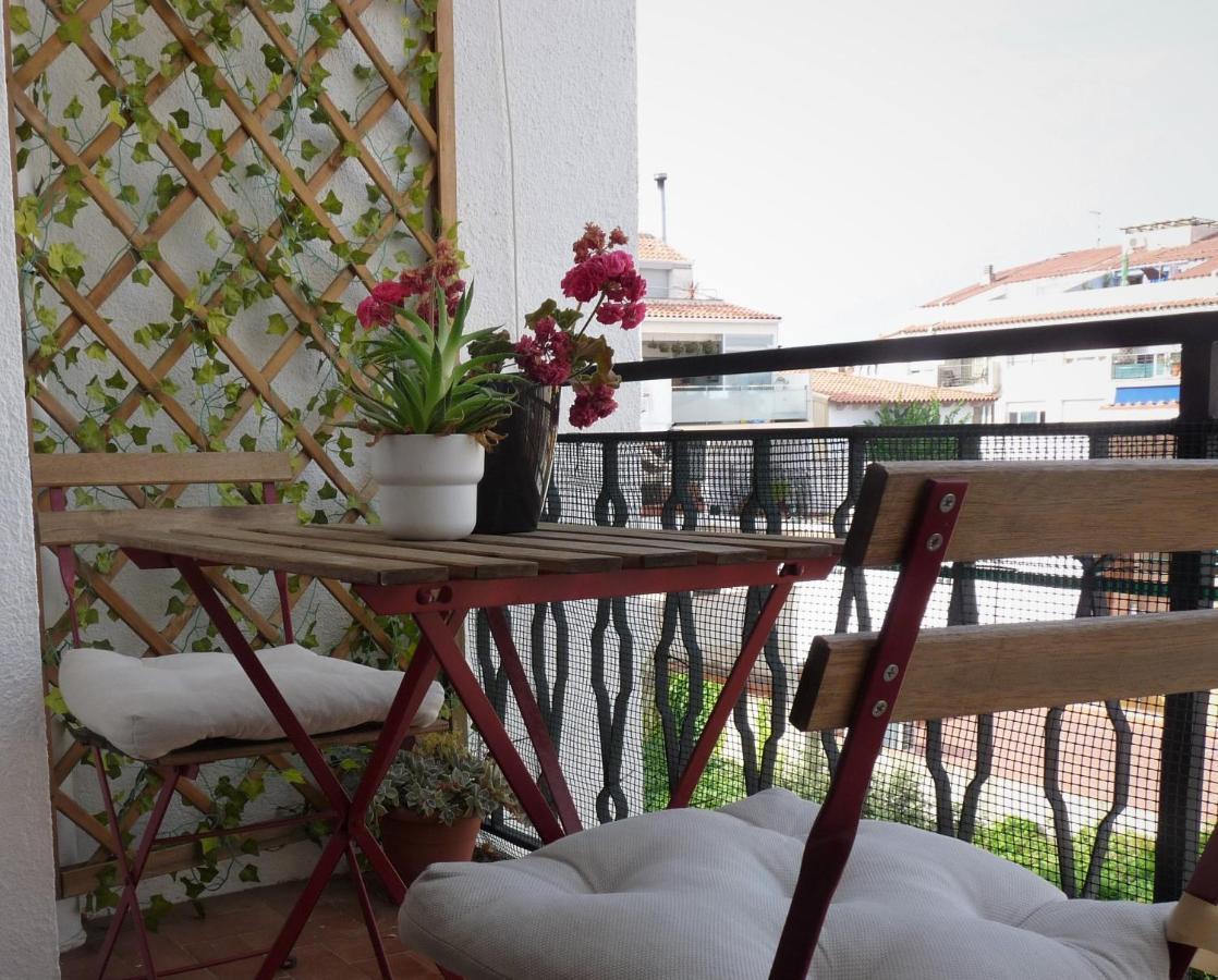 Apartamento Dayok Costa Barcelona Apartment Малграт де Мар Екстериор снимка